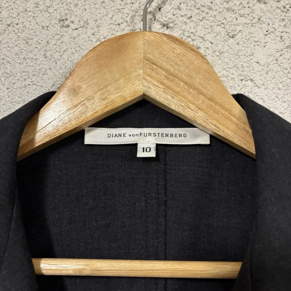Diane von Furstenberg Black Blazer Jacket Women's Size 10 - Picture 3 of 4